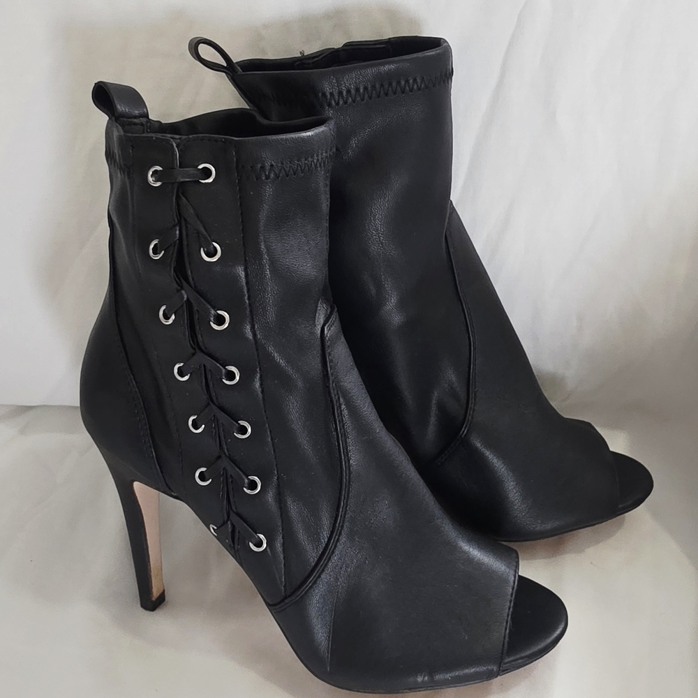 Jessica Simpson Black Peep-Toe Lace-Up High Heel Ankle Boots Size 7.5